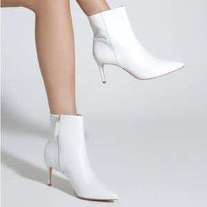 Sam Edelman Olie White Ankle Boots